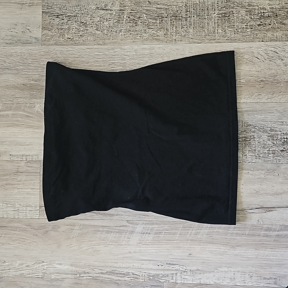 No Boundaries size Lg (11/13) Black halter top